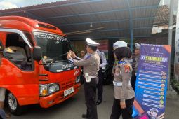 Polres Blitar gencarkan edukasi keselamatan berlalu lintas