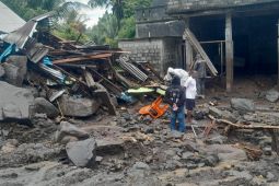 11 KK di Sitaro masih bertahan di pengungsian pasca banjir