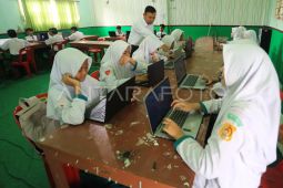 Pemprov Aceh batasi murid-guru gunakan gawai di lingkungan pendidikan