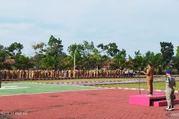 Bupati Bangka Selatan berikan reward kepada ASN berprestasi dan disiplin