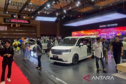 Mobil hybrid dengan harga terjangkau yang ada di IIMS 2026