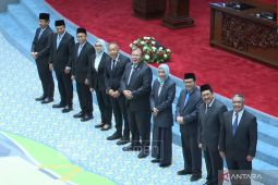 Rapat Paripurna DPR setujui 8 calon anggota Baznas untuk ditetapkan