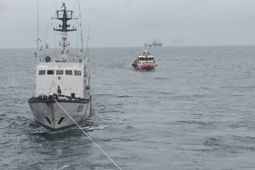 Pertamina halau tongkang hanyut dan hindari insiden laut