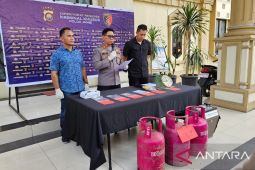 Subdit I Indagsi Ditreskrimsus Polda Jambi ungkap kasus pengurangan isi elpiji 12 Kg