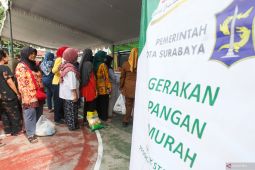 Gerakan pangan murah di Surabaya