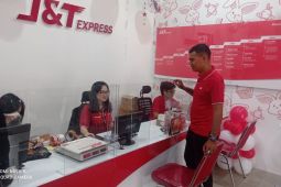 J&T Express resmikan drop point signature di Medan untuk tingkatkan layanan logistik konsumen