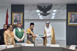 Menag menerima 100 ton kurma dari Raja Saudi diperuntukkan bag masyarakat Indonesia