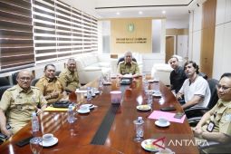 Pemprov Kalbar dukung investasi hilirisasi kelapa terpadu