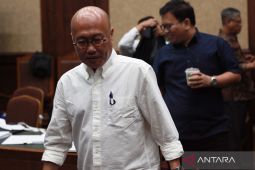 Tiga terdakwa suap dan TPPU kasus CPO dituntut 9--17 tahun penjara