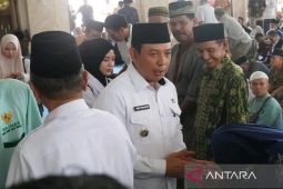 Pemkot Bengkulu salurkan 1.600 paket sembako untuk guru ngaji