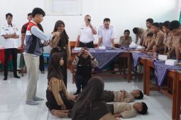 Pertamina Patra Niaga RJBB perkuat kesiapsiagaan bencana di SMPN 1 Balongan