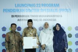 Rektor UMSU Terima SK PPDS PTMA dari Mendiktisaintek RI