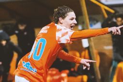 PSV telan kekalahan kedua kali setelah tunduk  dari FC Volendam 1-2