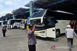 Terminal Arjosari Malang layani 12.956 penumpang saat libur Imlek