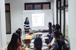 12 mahasiswa Undana Kupang disiapkan untuk praktik mengajar di Filipina