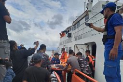 Tim SAR berhasil evakuasi 246 penumpang KM Intim Teratai yang karam