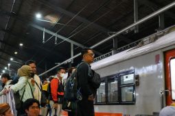 KAI Daop 6 melayani lebih dari 245 ribu pelanggan selama libur panjang Imlek