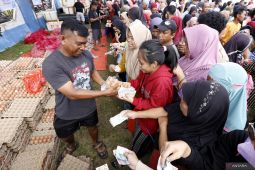 Ribuan warga Bone Bolango antusias sambut pasar murah bersubsidi