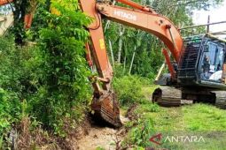 Pemkab Nagan Raya normalisasi saluran irigasi lancarkan air ke sawah