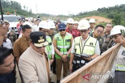 Kaltim pantau proyek alih jalan tambang agar logistik masyarakat lancar