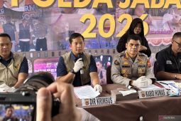 Polda Jabar bongkar gudang penyimpanan dan pengolahan produk kadaluwarsa di Sumedang