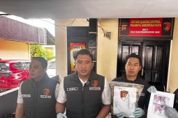 Polisi mengungkap kasus pencurian pada dua minimarket di Kota Gorontalo