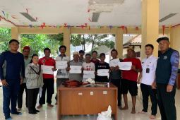 Pemkab salurkan 320 alat pancing ke nelayan Pulau Panggang