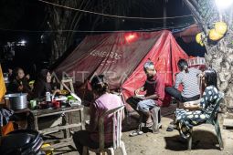 Foto: Sahur perdana penyitas bencana alam di Aceh