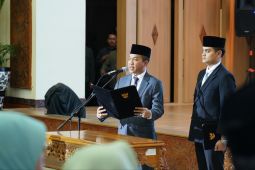 Bupati Bandung menekankan integritas dan kinerja kepada 154 pejabat baru