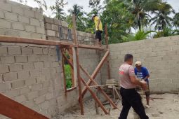 Brimob Sumut bangun rumah warga terdampak bencana di Tapanuli Selatan