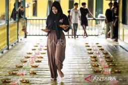 Masjid tertua di Samarinda hidangkan bubur peca buat buka puasa