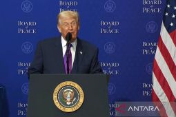 Trump ancam Hamas akan "ditindak tegas" jika gagal lucuti senjatanya