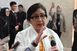 Anggota DPR: THR wajib dibayar dua minggu sebelum hari raya