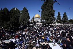Sekitar 40.000 jemaah ikuti shalat tarawih di Al-Aqsa