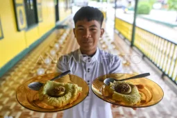 Tradisi berbuka puasa dengan Bubur Peca di Samarinda Seberang