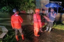 BPBD Ciamis melakukan sedot banjir Lakbok agar warga bisa beraktivitas