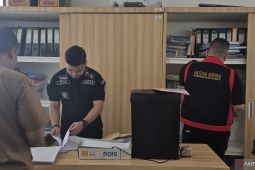 Kejari Sumedang Geledah Kantor Kesbangpol 7 Jam, Ratusan Berkas Disita Terkait Dugaan Korupsi!