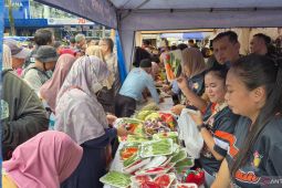 Polres Sumedang gelar pasar murah penuhi kebutuhan di bulan Ramadhan