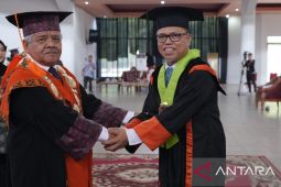 Universitas Jambi kukuhkan Prof Mursalin sebagai guru besar rekayasa pangan