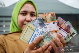 Rupiah Selasa menguat jadi Rp16.861 per dolar AS