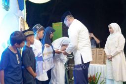 Senyum bahagia Nazwa saat terima santunan PT Timah Berbagi Ramadhan