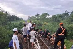 KAI Daop 8 ingatkan bahaya ngabuburit di jalur rel