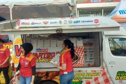 "Warteg Gratis Alfamart" diluncurkan, bagikan 60 ribu makanan buka puasa