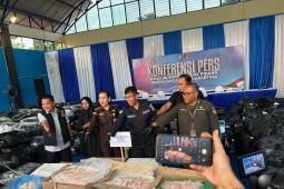 Polda Kepri tetapkan 2 tersangka penyelundup daging 70 ton