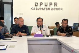 Pemkab Bogor percepat perbaikan Jalan Mangker-Sukadamai jelang Lebaran