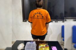 Ditresnarkoba Polda Babel temukan 1,1 kilogram sabu saat geledah kontrakan IRT di Pangkalpinang
