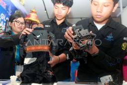 Robot inovatif karya anak SMK di HUT Kota Denpasar