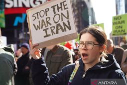 Iran umumkan serangan rudal terbaru ke Israel dan pangkalan militer AS di Timteng