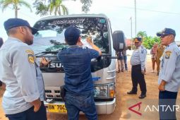Dishub Babel ramp check angkutan umum Pangkalpinang - Koba, pastikan kondisi mobil layak jalan