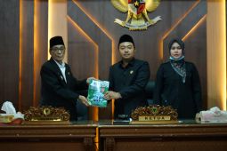 DPRD Batang Hari  gelar paripurna dalam penyampaian LKPJ 2025